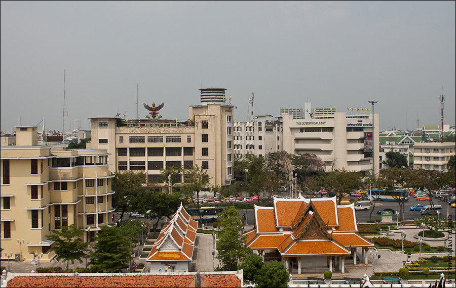 Вид с вершины храма на город Бангкок, Таиланд