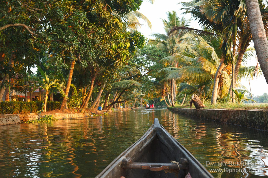 Каналы Кералы - Kerala Backwaters Аллеппи, Индия