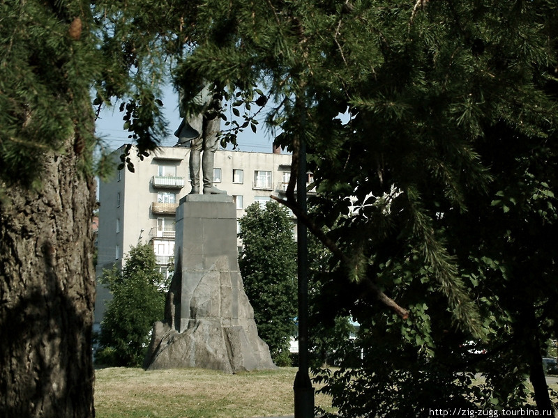 Памятники Горькому Нижний Новгород, Россия