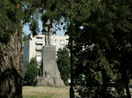 Памятники Горькому