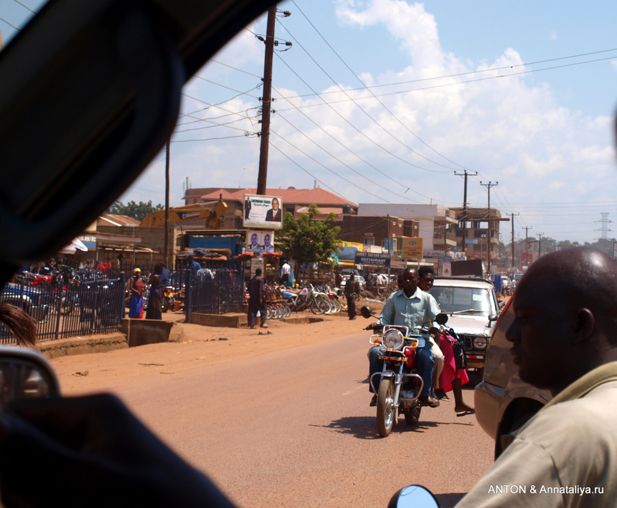 Привет, Африка! - часть 1. Банановая деревня и город Энтеббе, Уганда