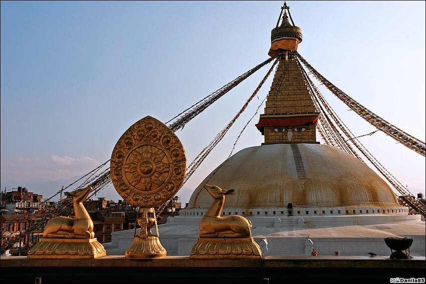 С и вид с её крыши. Катманду, Непал