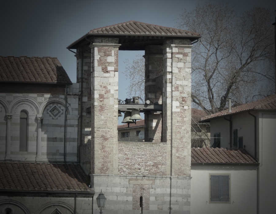Колокольня Дворца Медичи Пиза, Италия