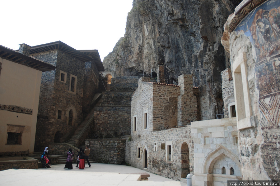 монастырь изнутри Турция