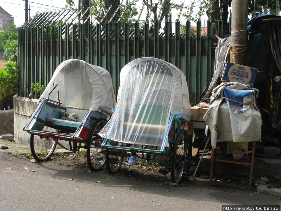 велорикши Сурабайя, Индонезия