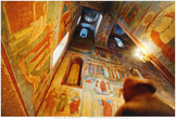 Храм недавно отреставрирован и многие фрески нанесены заново.