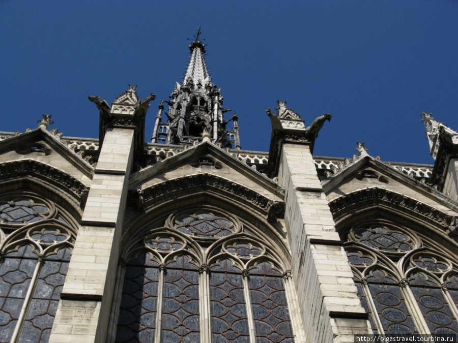 Красивейшие витражи Святой Капеллы. Париж, Франция