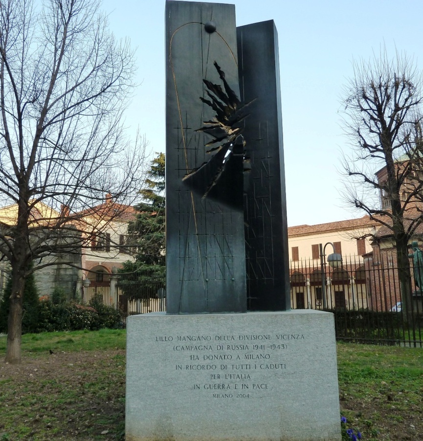 Памятник погибшим в России Милан, Италия