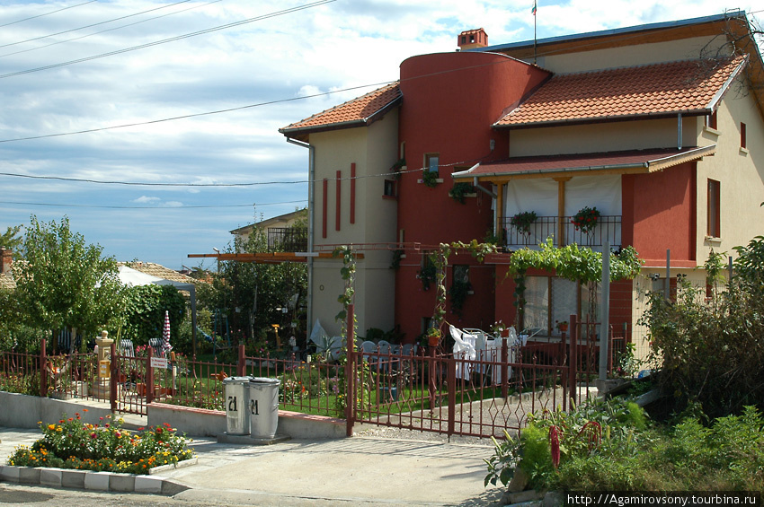 Болгария 2007. Курортный городок Обзор. Обзор, Болгария