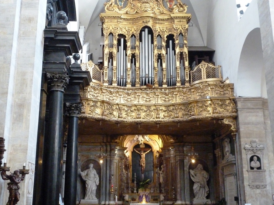 Орган собора Турин, Италия