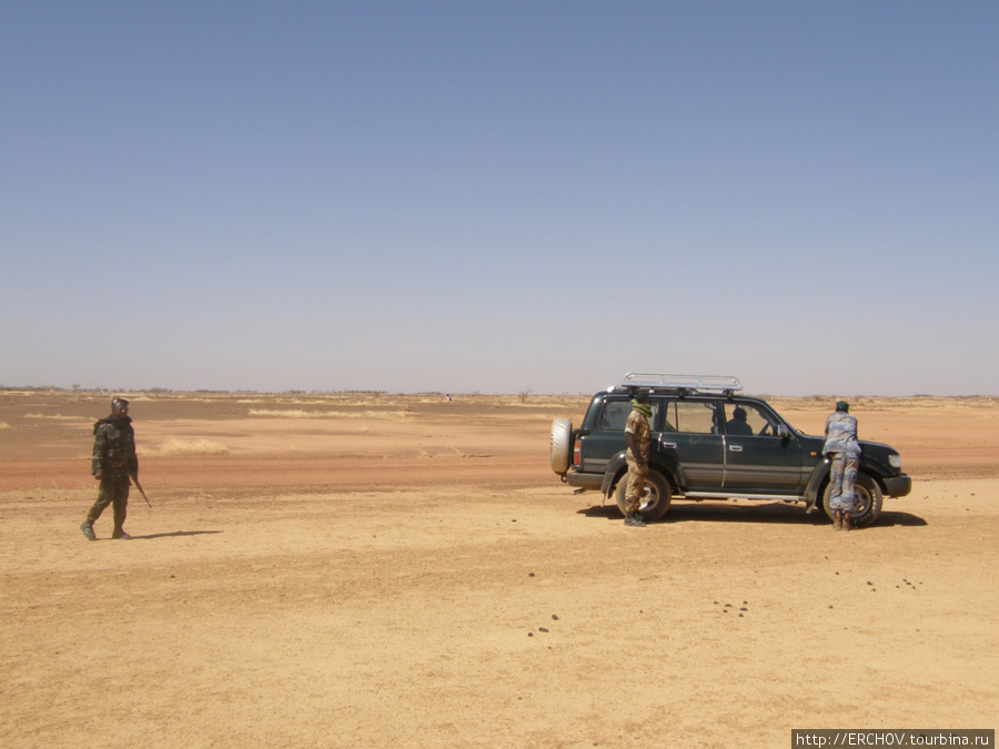 Переезд по пустыне из Мопти в Тимбухту Мали