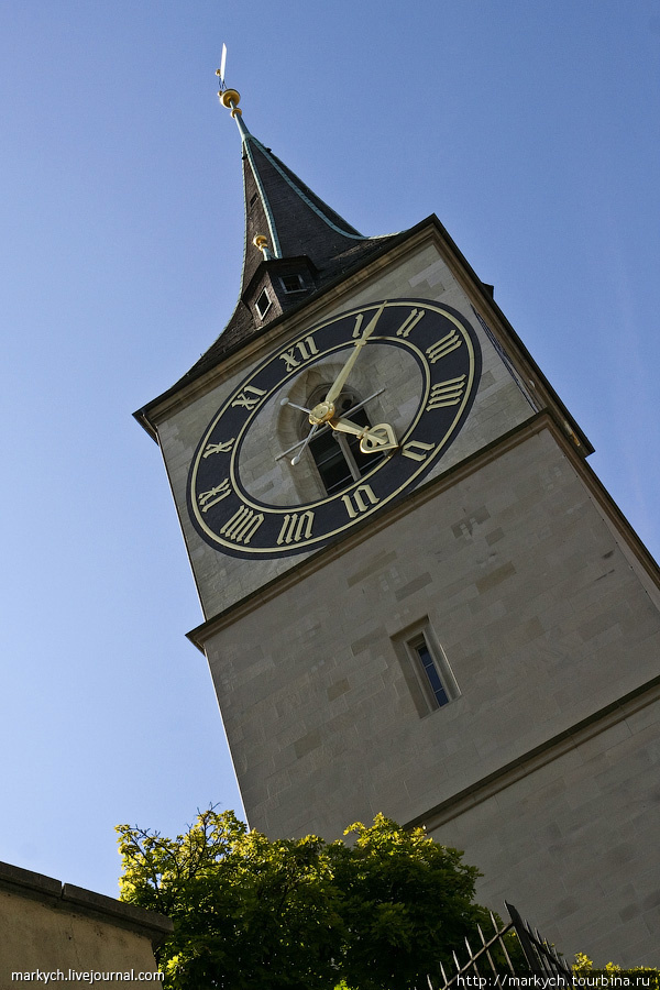 Церковь Святого Петра — старейшая церковь Цюриха. Церковь знаменита самыми большими башенными часами в Европе: диаметр циферблата составляет 8,7 метров, минутная стрелка почти четыре метра. Цюрих, Швейцария