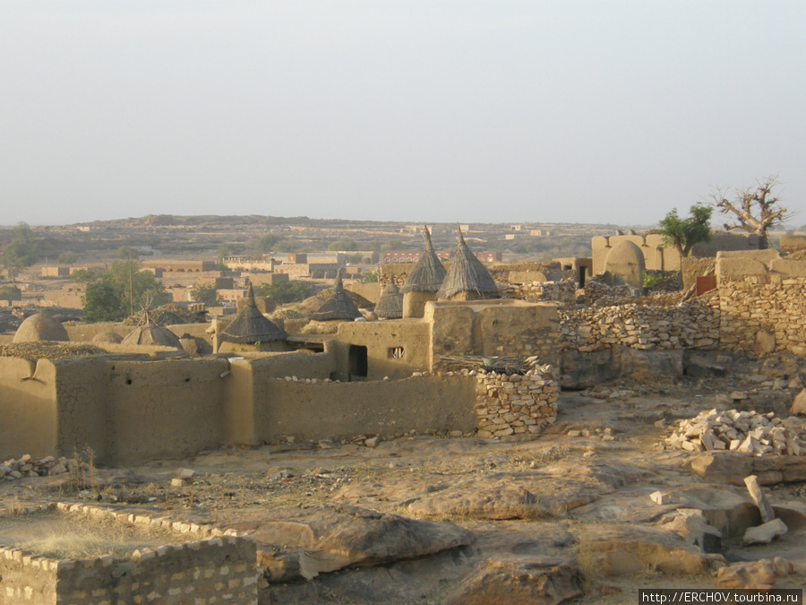 Посёлок Санга. Область Мопти, Мали