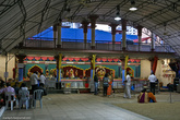 В Чайнатауне располагается старейший в Сингапуре индуистский храм Sri Mariamman. В настоящее время он закрыт на реставрацию, но можно попробить по его внутреннему дворику и понаблюдать за церемониями.