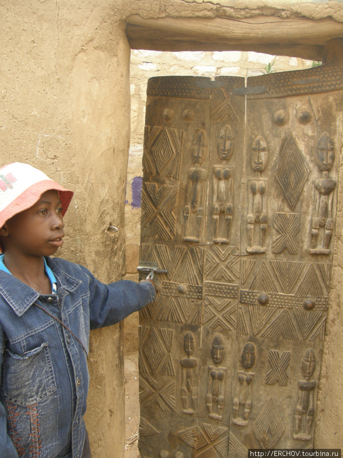 Догонские двери. Область Мопти, Мали