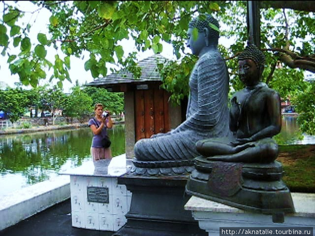 Храм на воде в Коломбо Коломбо, Шри-Ланка