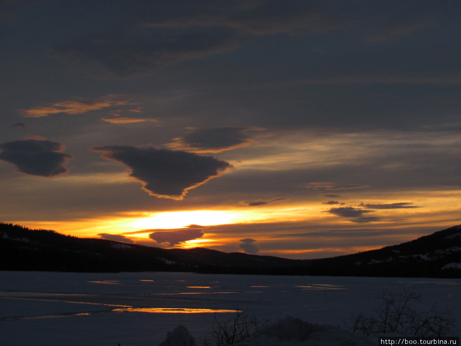 закат над озером Орешён Оре, Швеция