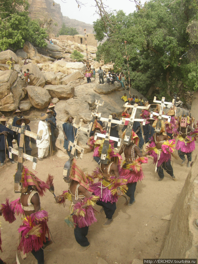 Танцы догонов Область Мопти, Мали