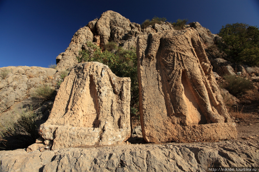 стеллы в Арсамии (Митридат и Антиох) Кахта, Турция