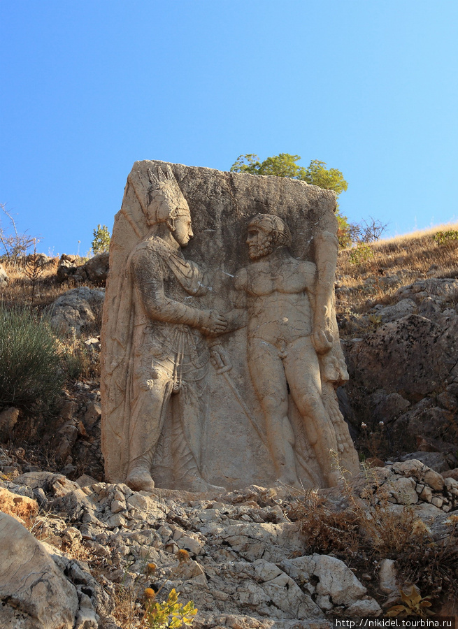 стеллы Арсамии (Митридат и Геркулес) Кахта, Турция