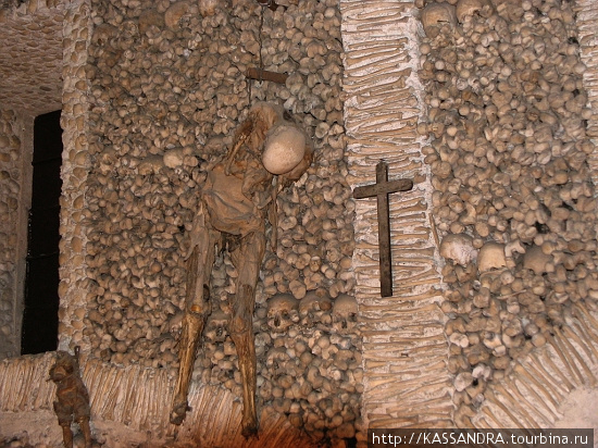 Часовня из костей Эвора, Португалия
