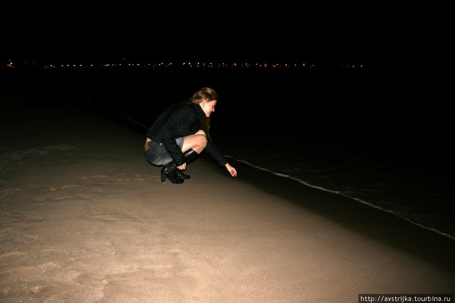 ночной пляж Канны, Франция