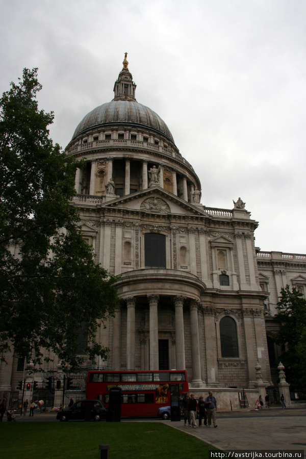 Собор Святого Павла или взгляд на Лондон с высоты Лондон, Великобритания