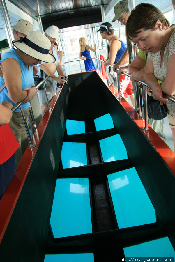 прогулка на лодке со стеклянным дном Ллорет-де-Мар, Испания