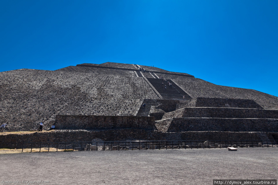 Вот такая она — пирамида Солнца Мехико, Мексика