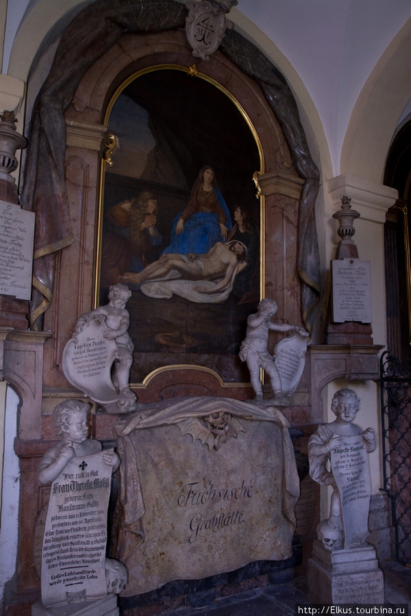 Кладбище при церкви св. Себастьяна Зальцбург, Австрия