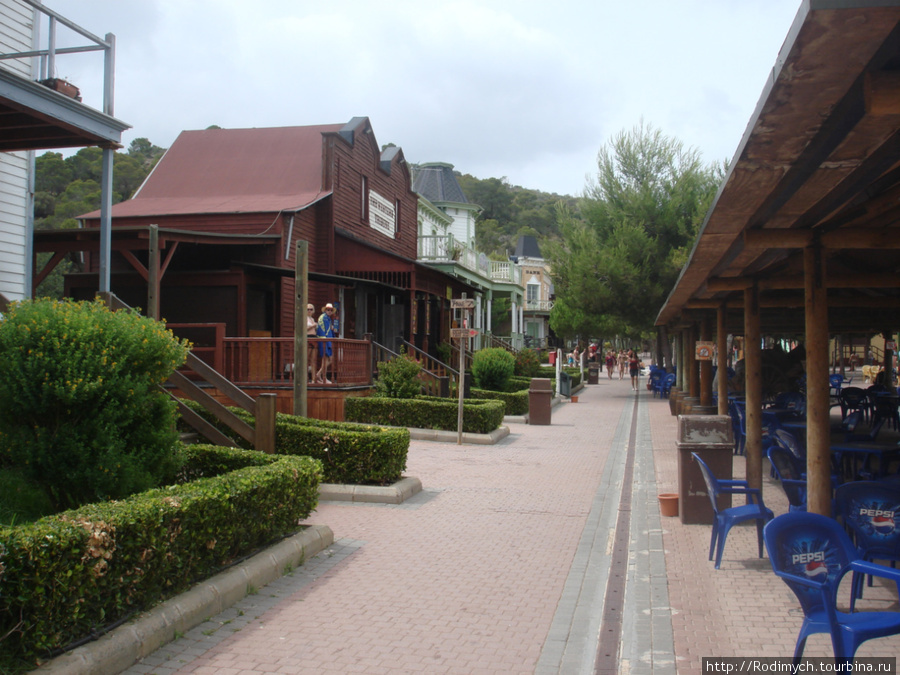 Western Water Park в Магалуфе Пальма-де-Майорка, остров Майорка, Испания