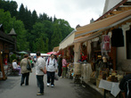 сувенирный рынок в Бране