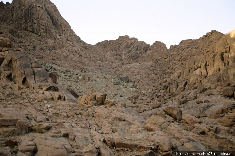 Встреча рассвета на горе Моисея гора Синай (2285м), Египет