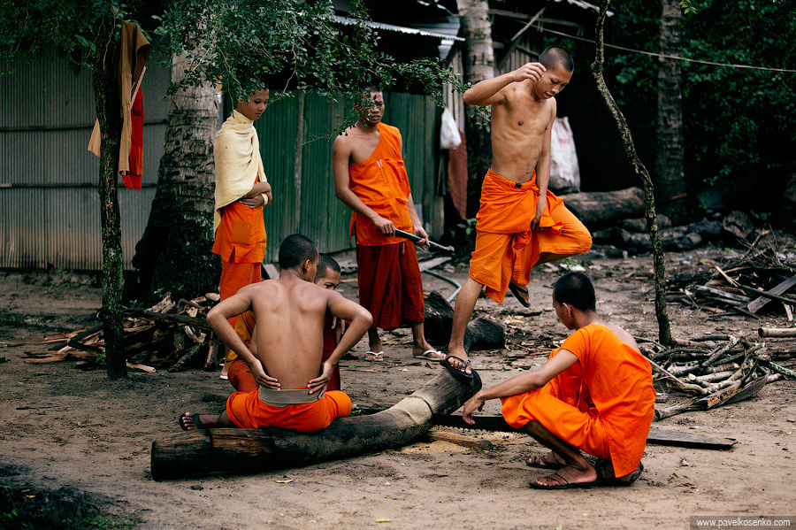 Монастырь близ Кампота. Камбоджа