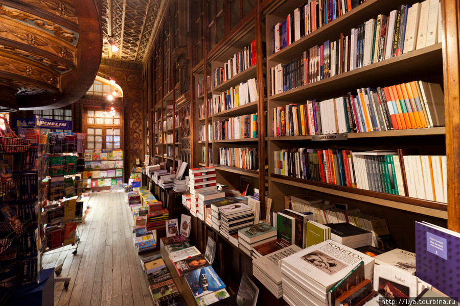 Cтарый книжный магазин Лелло Порту, Португалия