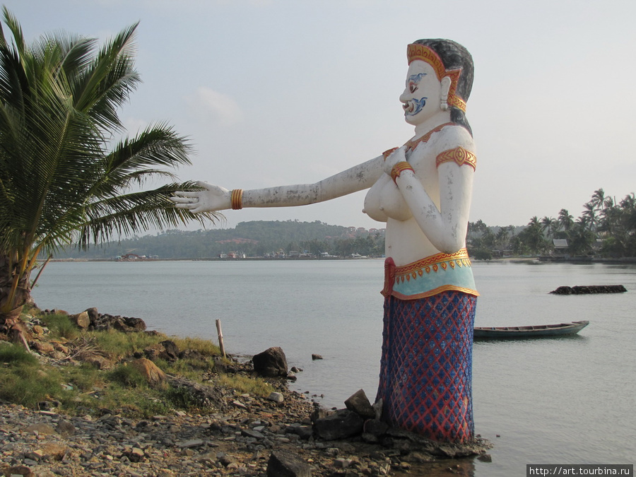 Не уплывай ! Памятник жёнам рыбаков. Остров Самуи, Таиланд