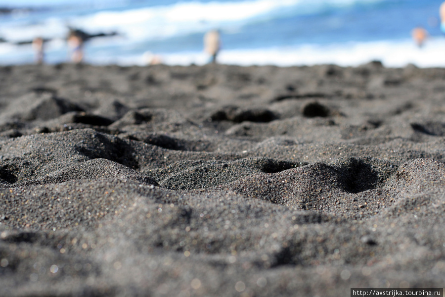 черный вулканический песок Остров Тенерифе, Испания