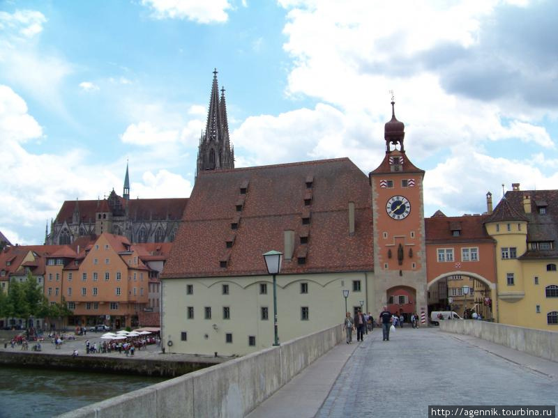 Старая сосисочная в Регенсбурге Земля Бавария, Германия