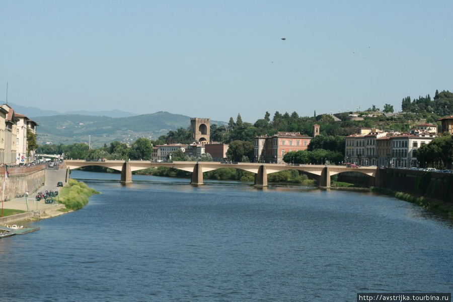 Река Арно и красавец Понте-Веккьо Флоренция, Италия