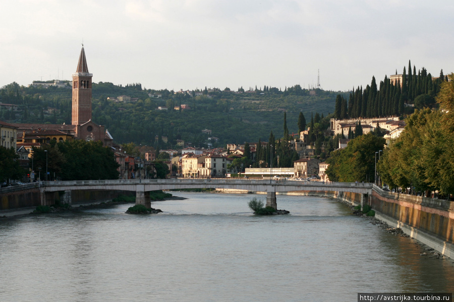 Верона и река Адидже Италия