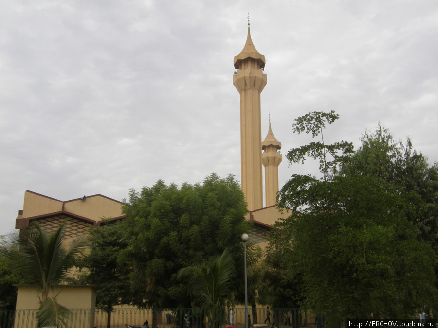 Главная мечеть. Бамако, Мали