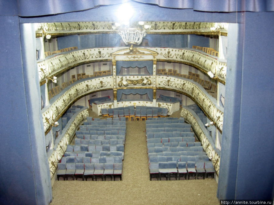 Театр на Соборной. Фойе театра. Зрительный зал в миниатюре. Рязань, Россия