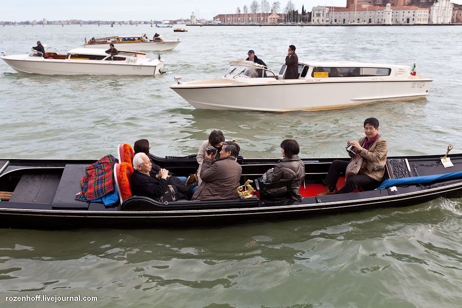 Белые катера — такси Венеция, Италия