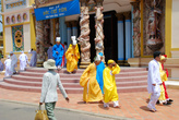поездка в Лонг Хоа и посещение красочной службы в храме Папского престола религии Као Дай