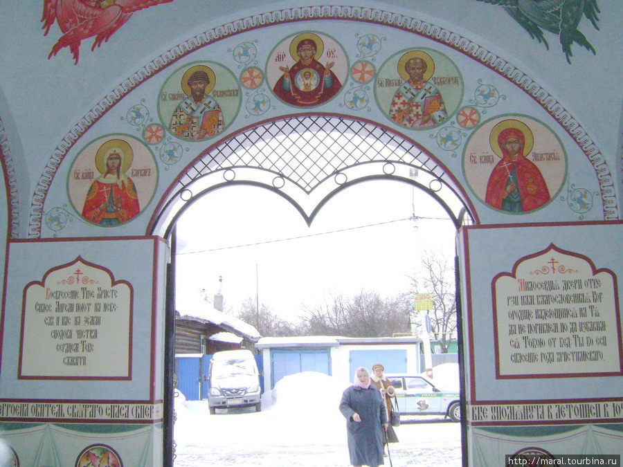 Входящих благославляет Богородица со святыми угодниками Муром, Россия