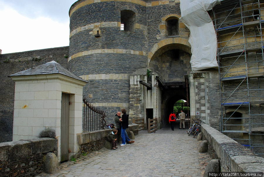 Входные ворота замка Анже, Франция