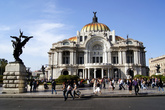 Музей изящных искусству в Мехико