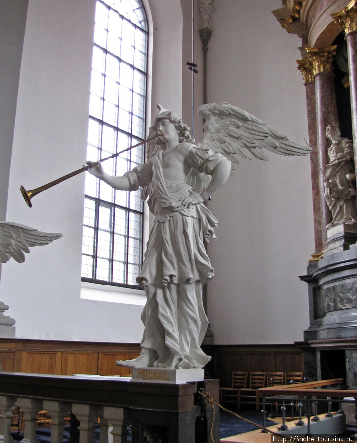 Voi Freisers Church — здесь обитают архангелы Копенгаген, Дания
