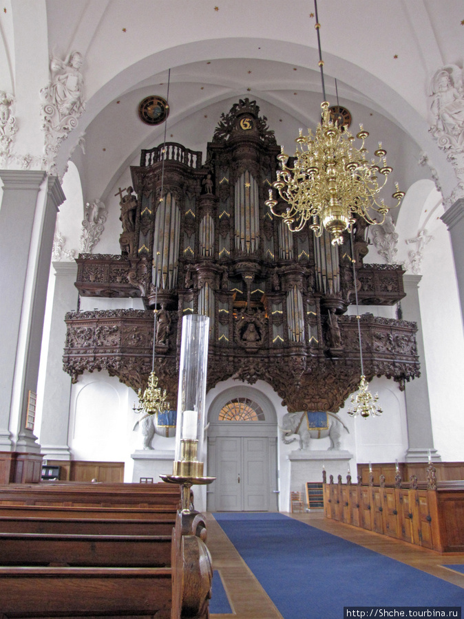 Voi Freisers Church — здесь обитают архангелы Копенгаген, Дания