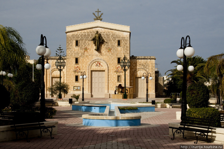 Приходская церковь города Бурмаррад (Бурмаррад, Сент-Полс-Бэй, Мальта)